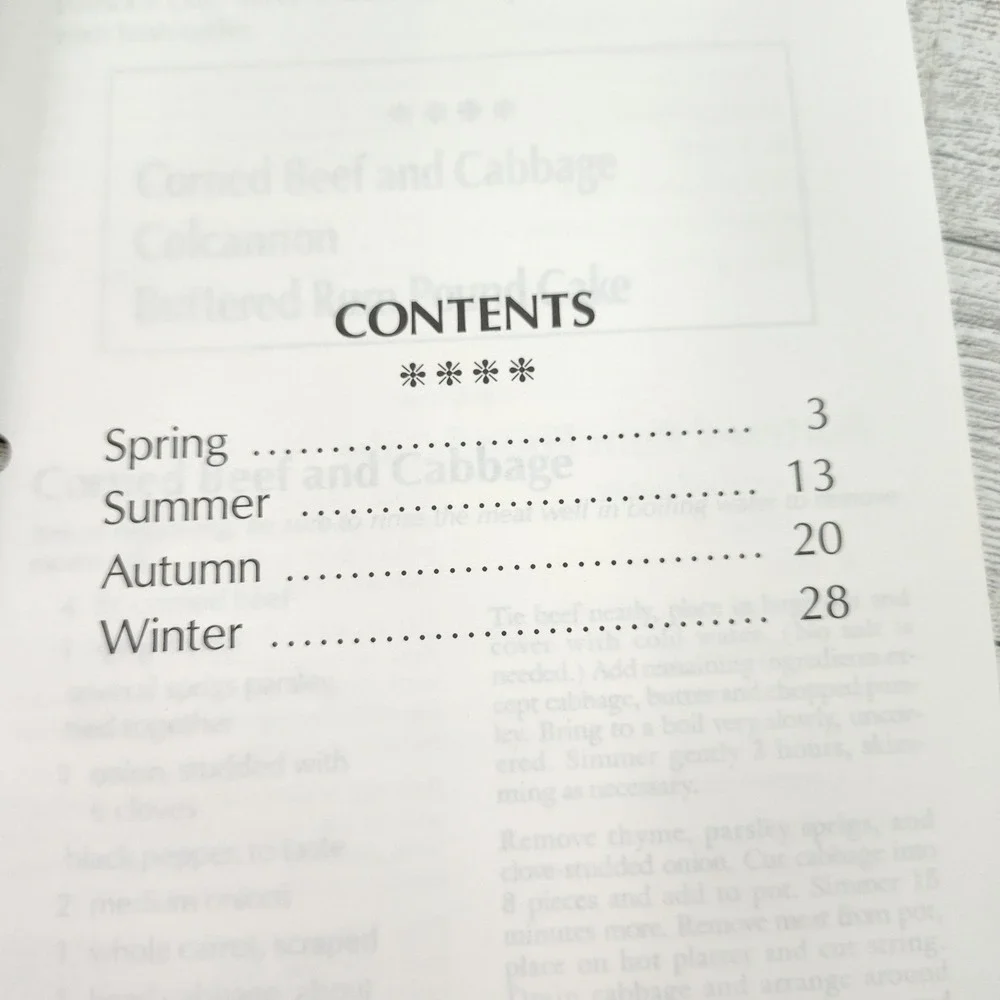 Celebration Cookbook‎ Booklet 50 Old Fashioned Holiday Dessert Recipes 1992